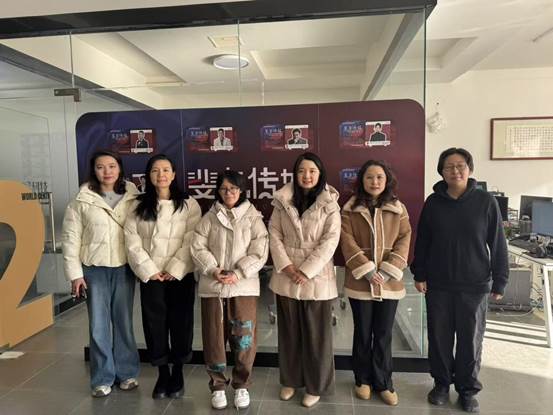 649b7bbdba02785f5ebc8a761f1f72bd